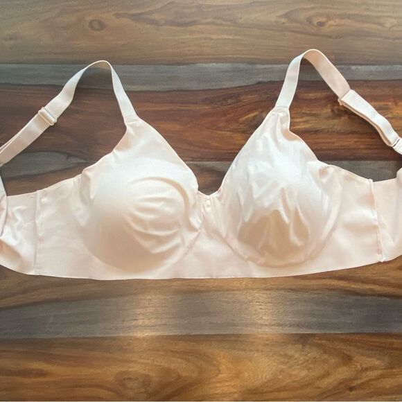 New Bali Easyflex Underwire Seamless Comfort Revolution Invisible Support bra - Picture 10 of 10